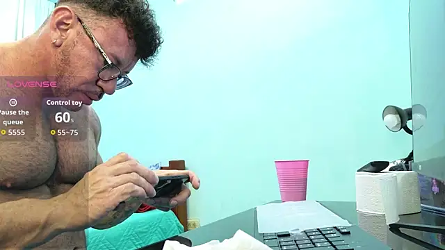jocobo_hot's Webcam Show
