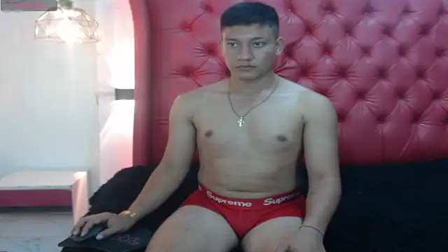 DominantBoy4 Webcam show