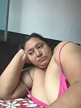 tistmature-69's Live XXX Chat