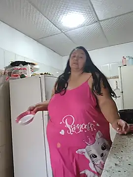 צ'אט XXX בשידור חי של tistmature-69