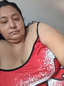 tistmature-69's Live XXX Chat