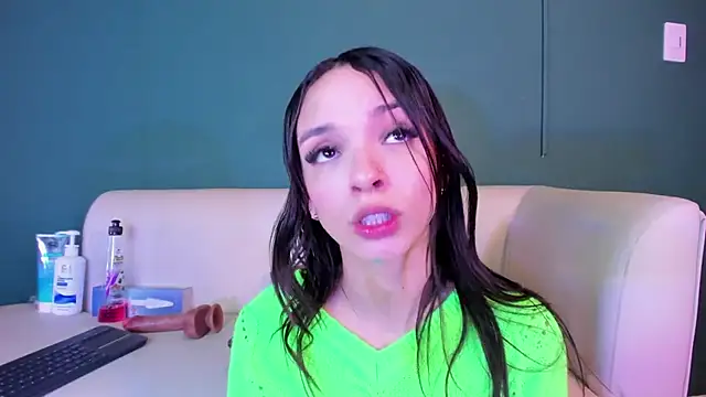 Chatroom XXX en direct de Zoe_444