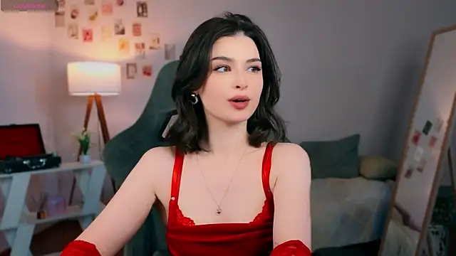 rebbekkakowalski Chat XXX in diretta
