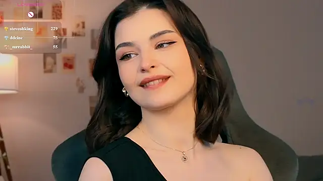 rebbekkakowalski Chat XXX in diretta