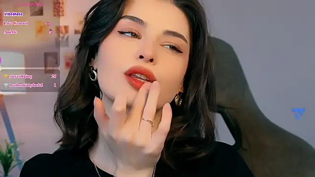 rebbekkakowalski Chat XXX in diretta