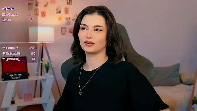 rebbekkakowalski Adlı Modelin Canlı XXX Sohbeti