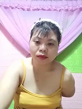 Xuka_lyss Adlı Modelin Canlı XXX Sohbeti