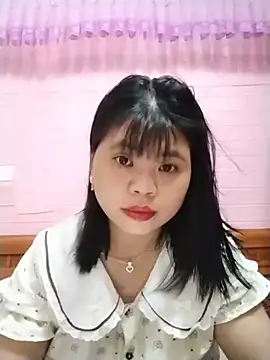 Xuka_lyss Chat XXX in diretta