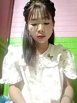 AmyLinee01 在線直播表演
