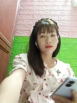AmyLinee01 在線直播表演