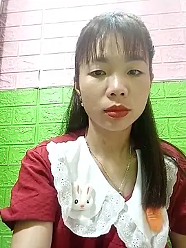 AmyLinee01 在線直播表演