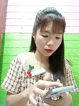 Онлайн чат XXX AmyLinee01
