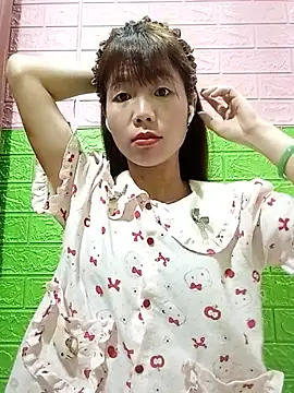 AmyLinee01 在線直播表演