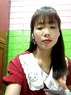 AmyLinee01 在線直播表演