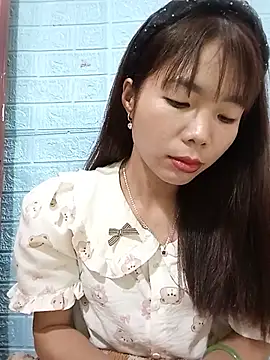 AmyLinee01 在線直播表演