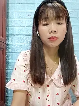 AmyLinee01 现场XXX聊天