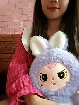 AmyLinee01 即時 XXX 聊天
