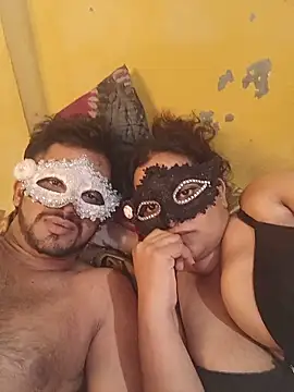 Crushme_cpl: διαδικτυακό σόου στην κάμερα