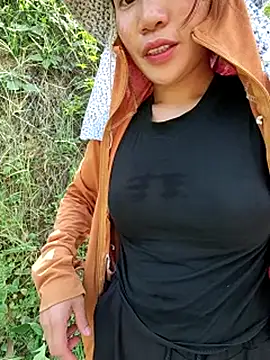 Ruby_Lucy: διαδικτυακό σόου στην κάμερα