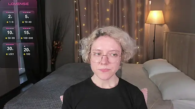 XXX chat uživo modela HottoKori