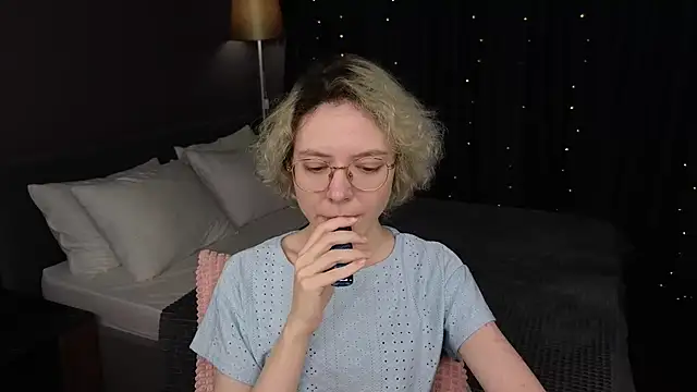 HottoKorin Webbikameraesitys