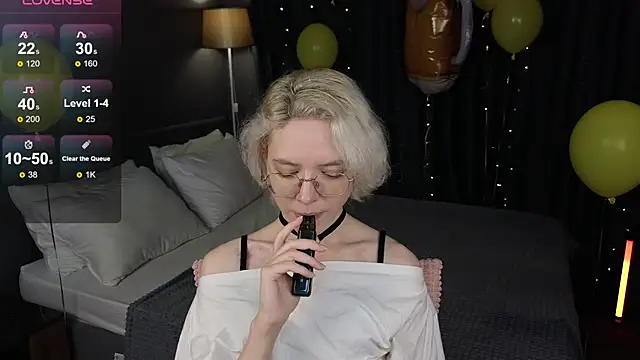 HottoKorin Live XXX chat