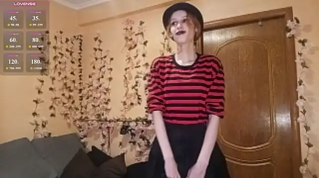 SirenFrost's Live XXX Chat