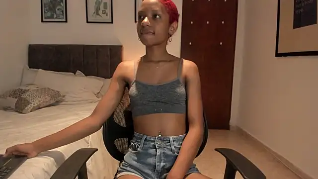 marian_h Show in webcam