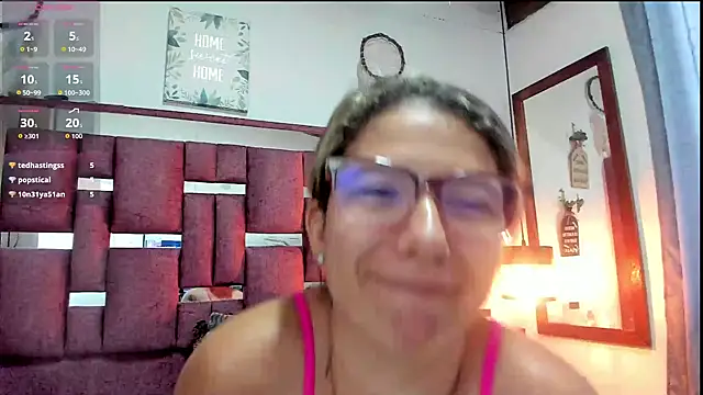 sofy_bonnet1 – webcam-show