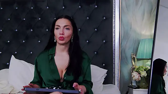 GraceMontclaire XXX чат на живо
