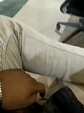 healthyguy175 Show in webcam