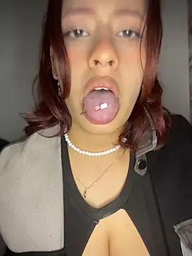 Živý XXX chat steffmontespink18
