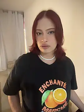 steffmontespink18 Adlı Modelin Canlı XXX Sohbeti