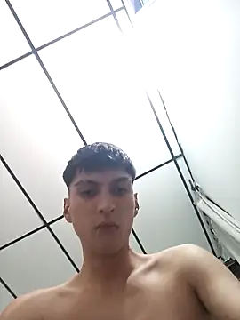 Diablito045: διαδικτυακό σόου στην κάμερα