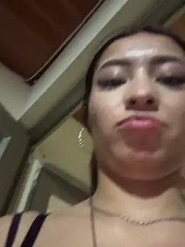 Itze_Mua's Webcam Show
