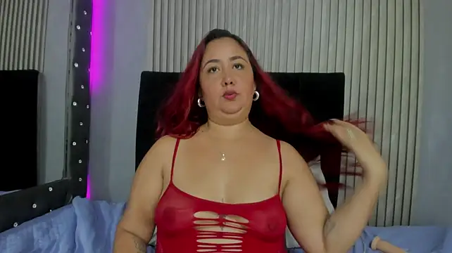 Paulinna_Curvy – webcam-show