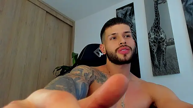 Santos_ramirez1 在線直播表演