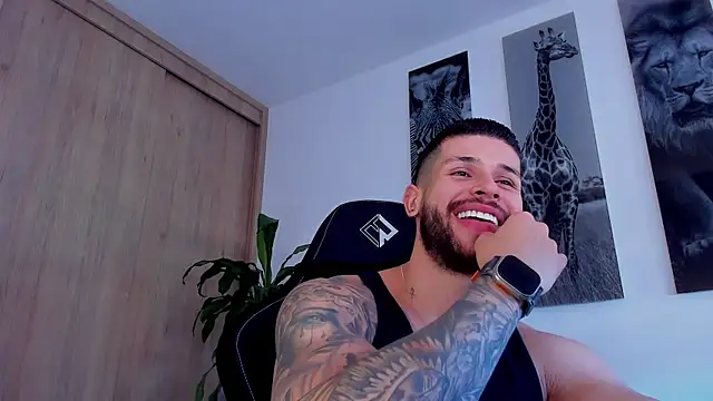 XXX chat uživo modela Santos_ramirez1