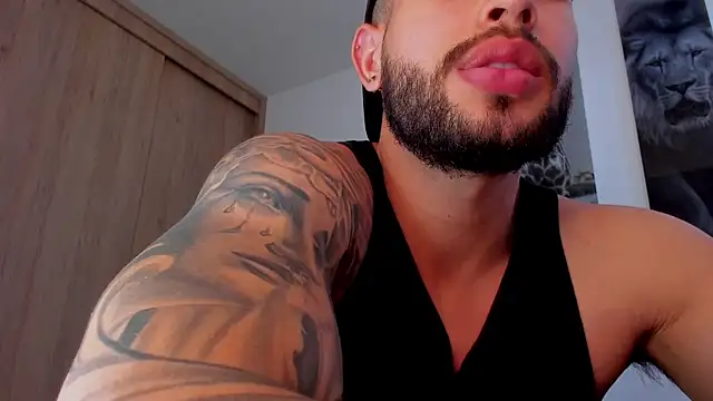 Chat +18 de Santos_ramirez1 ao vivo