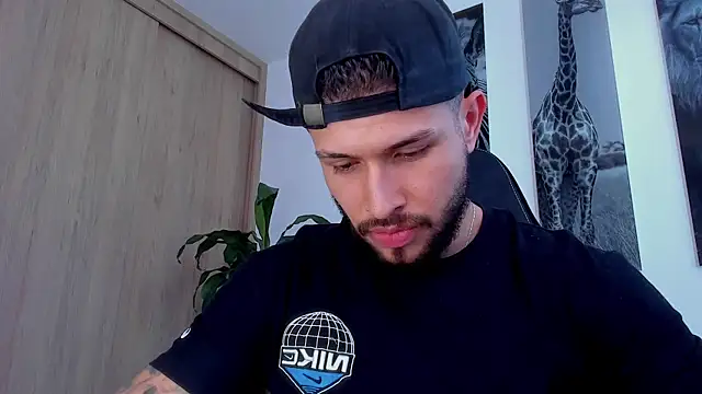 Santos_ramirez1 Adlı Modelin Web Kamerası Şovu