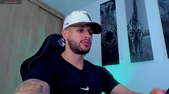 Santos_ramirez1's Webcam Show