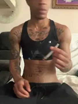 Show modela PHAT_FTM_KLIT87 na web-kameri