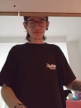 JaxVance Show in webcam