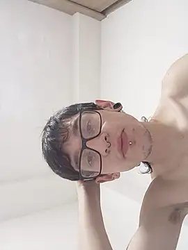 Show modela JaxVance na web-kameri