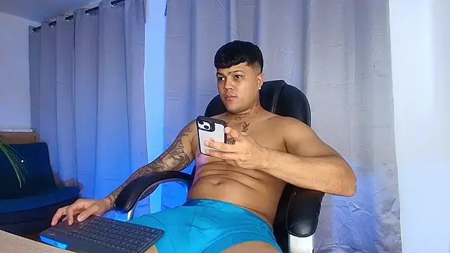 Show Webcam de Pedro_x777