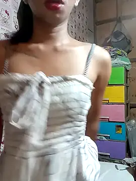 Lady_trix01 Show in webcam
