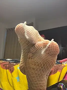 Amelie-RedHoney Adlı Modelin Canlı XXX Sohbeti