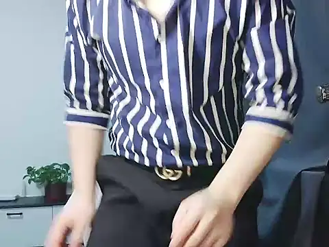Llpl322's Webcam Show