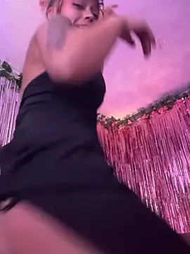 Gatalinaa111 Live XXX-chat