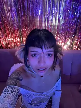 Gatalinaa111 élő XXX-chatje